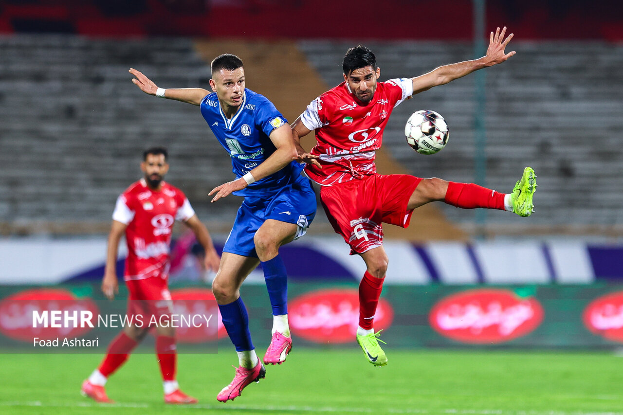 پرسپولیس نباید امتیاز از دست دهد؛لزوم خروج بازیکنان مُسن از جمع سرخ‌ها