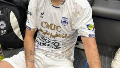 اعتراض چادرملو به داور بازی با استقلال و ندیدن صحنه خون‌آلود  + عکس