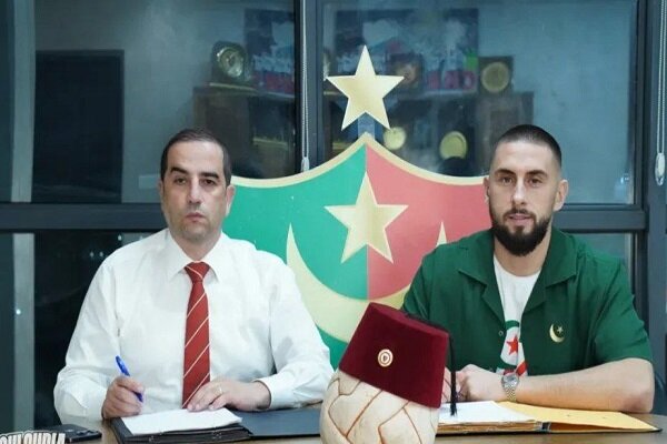 دروازه بان پرسپولیس به مولودیه الجزایر پیوست